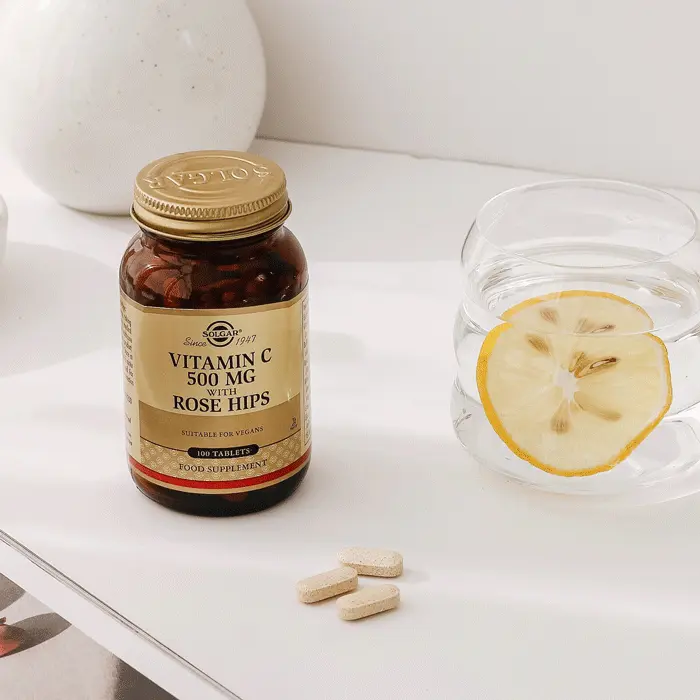 مکمل ویتامین سی Vitamin C همراه عصاره گل رز Rose Hips سولگار 500 میلیگرم